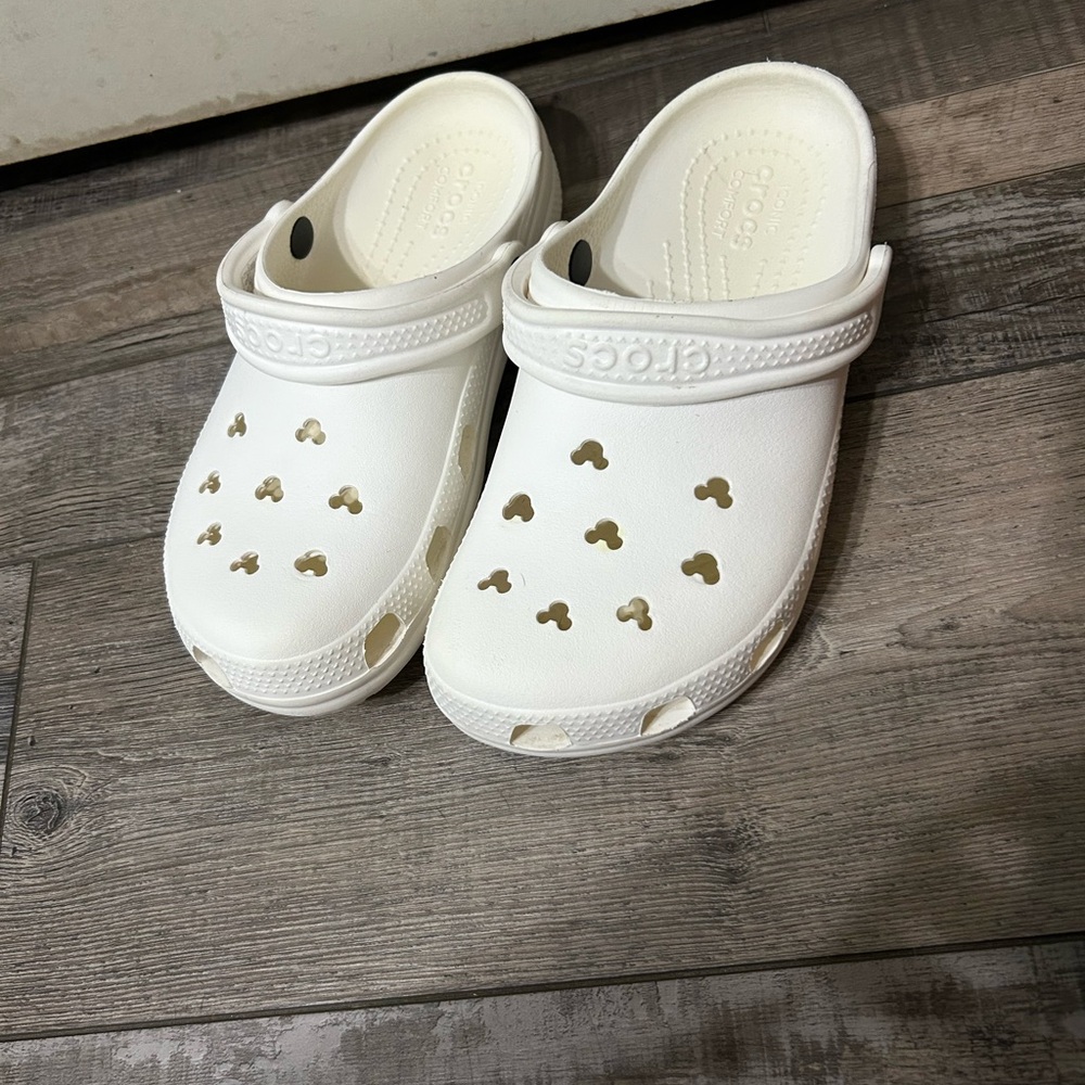 Disney Mickey Mouse CROCS Classic White Clogs - Picture 2 of 11